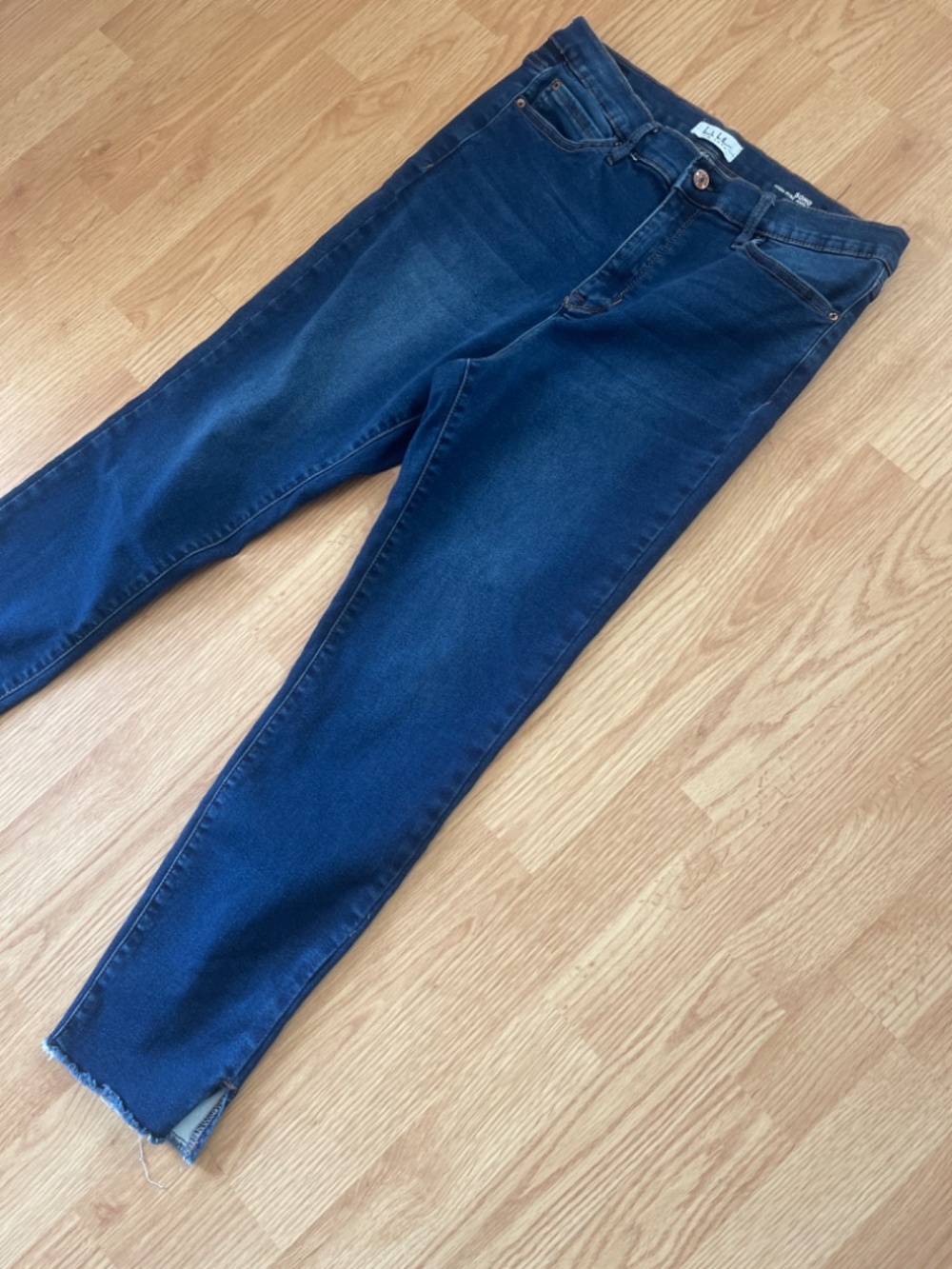 Nicole Miller SOHO High Rise Ankle Skinny Dark Wash Denim Jeans Size 12 - Picture 4 of 13
